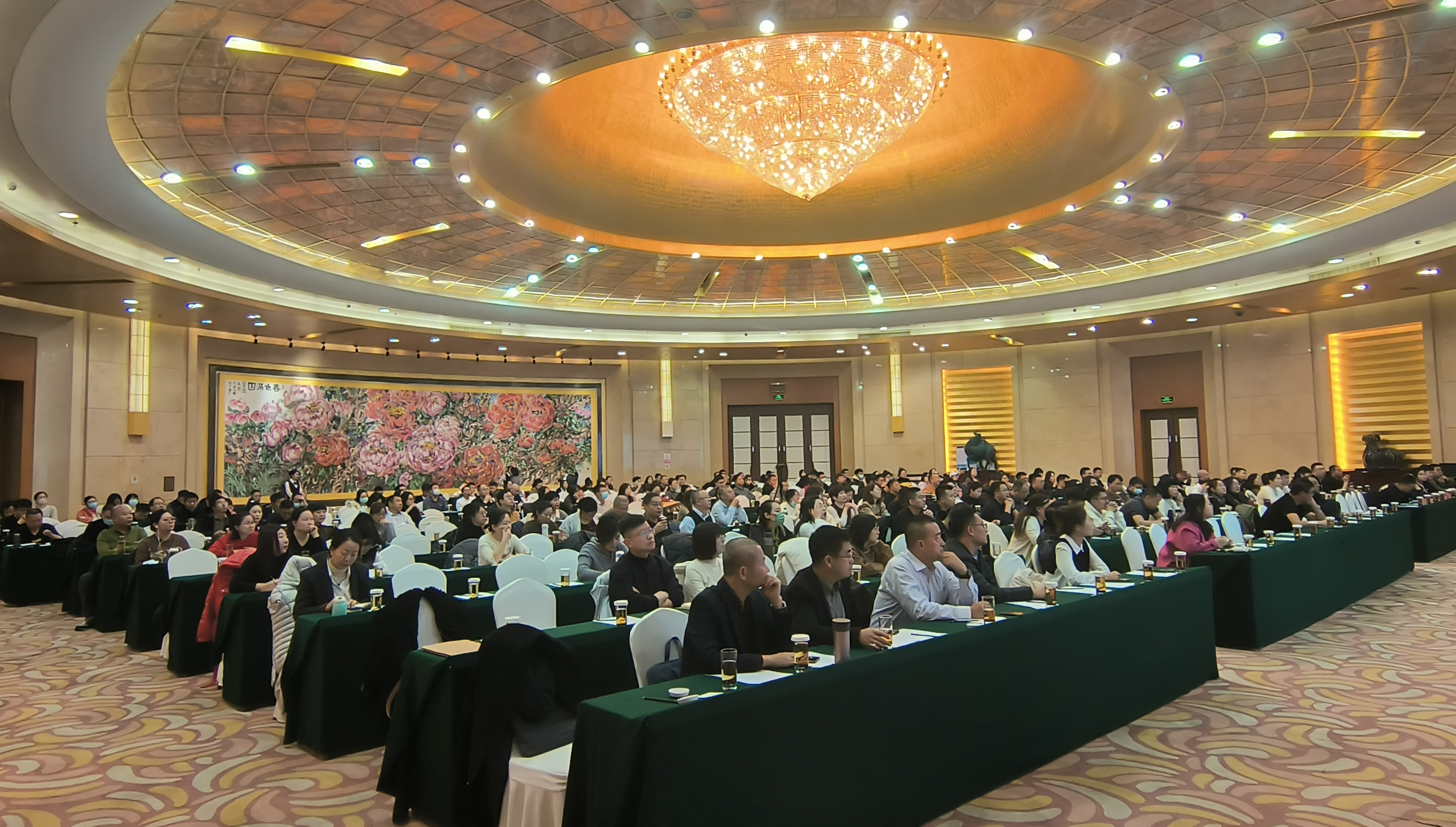 會(huì)場9_副本.jpg 會(huì)場9_副本.jpg